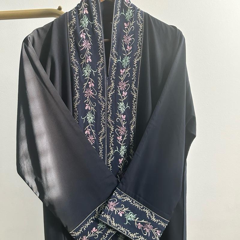 SALMA Abaya